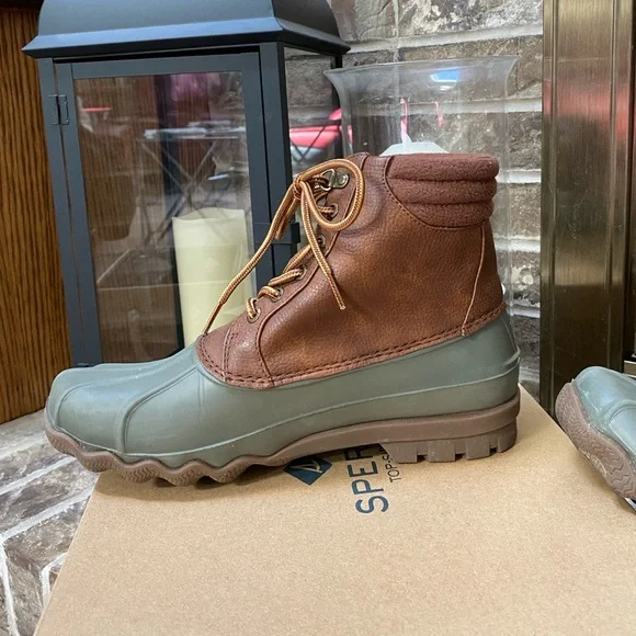 SPERRY Men's Brown and Green Duck Boots - Picture 4 of 16